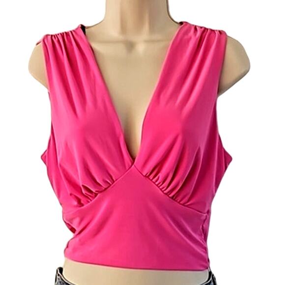 Saint 21 Hot Pink Sleeveless Midriff Crop Top Blouse Size Medium V-Neck NWOT - Picture 1 of 4